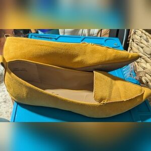 PRISTINE CONDITION❗Yellow Suede Loafers